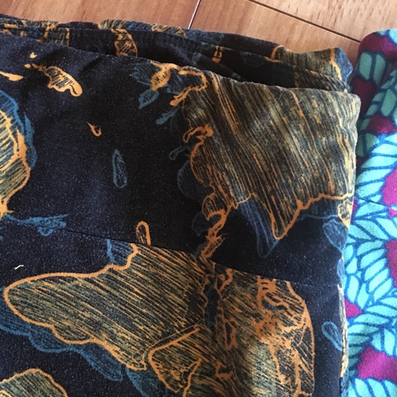 -9 Lularoe Tall & Curvy Leggings - Picture 4 of 8